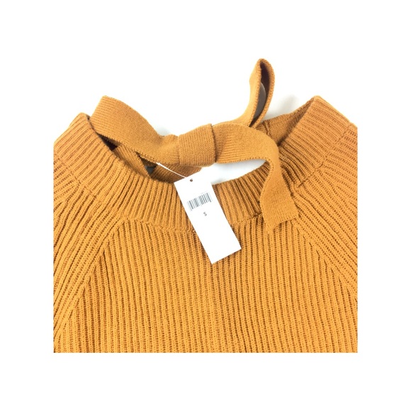 Banana Republic • Open-Back Tie Sweater - Picture 3 of 5